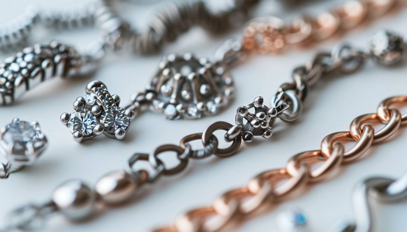 Les matériaux de bijoux de piercing les plus sûrs pour votre peau